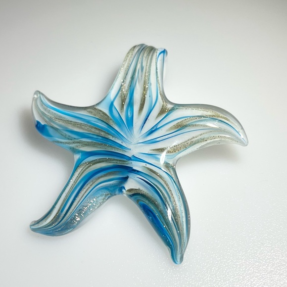 Handblown Lampwork Glass Blue White Gold
Starfish Pendant - Picture 6 of 11
